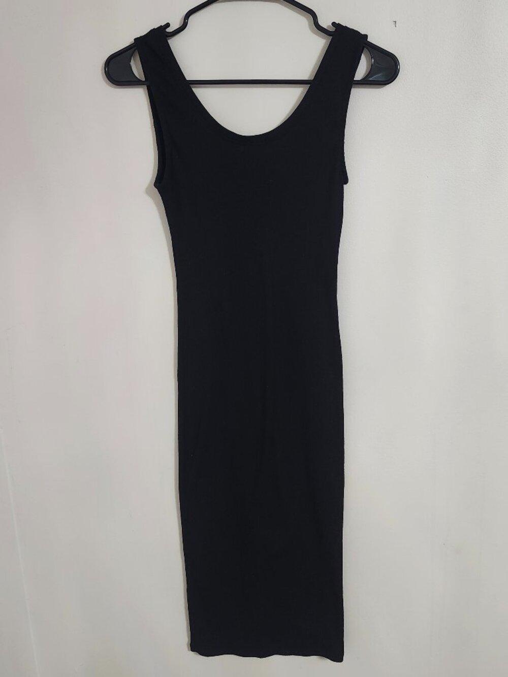 Classic Black Sleeveless Bodycon Midi Dress size S